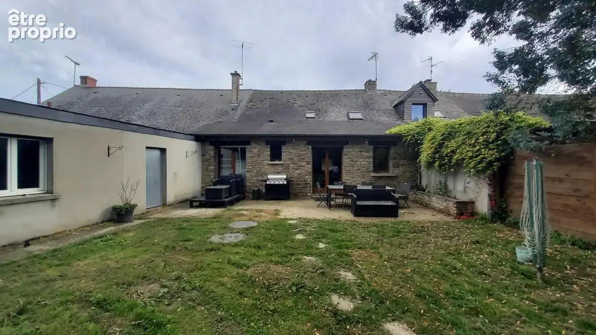 A VENDRE - Longère rénovée 120m2 - 5 pièces - 3 chambres - 935m2 de terrain - LA DOMINELAIS - photo 11