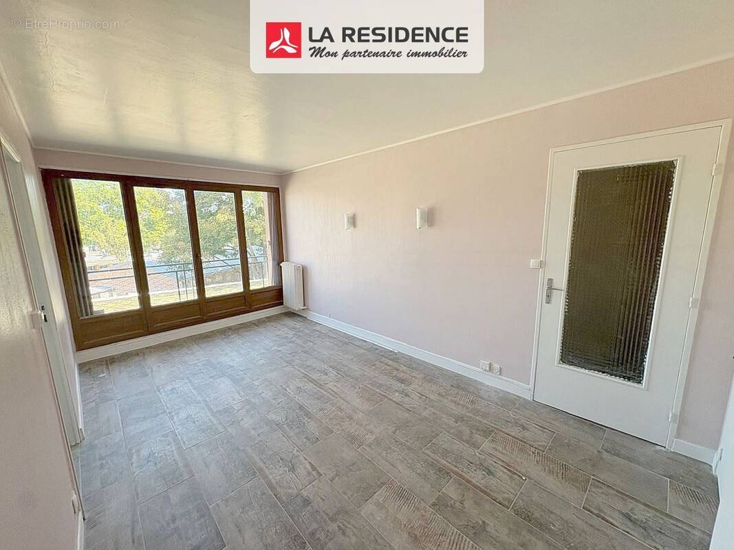Appartement à EPINAY-SUR-SEINE