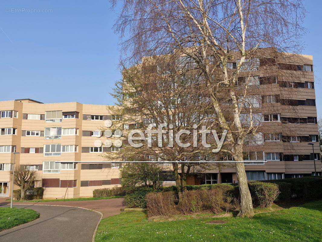 Appartement à CHAMPS-SUR-MARNE