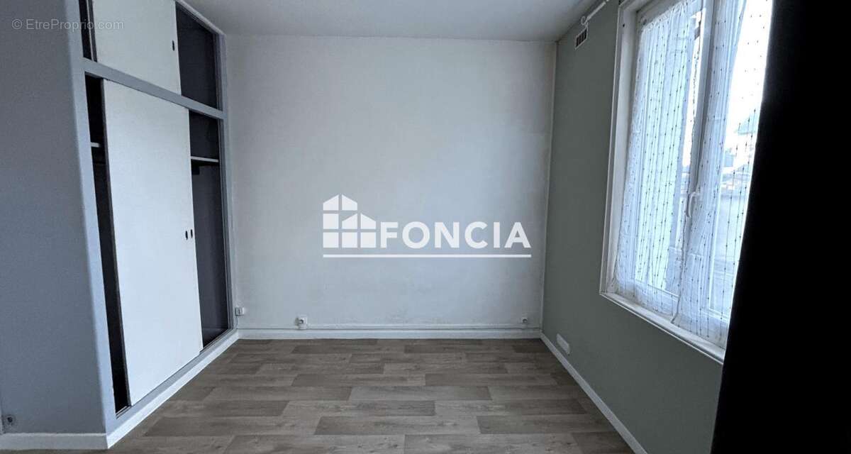 Appartement à CROUY