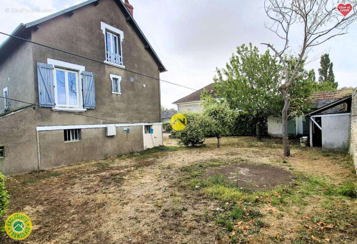 Maison à CHEZAL-BENOIT