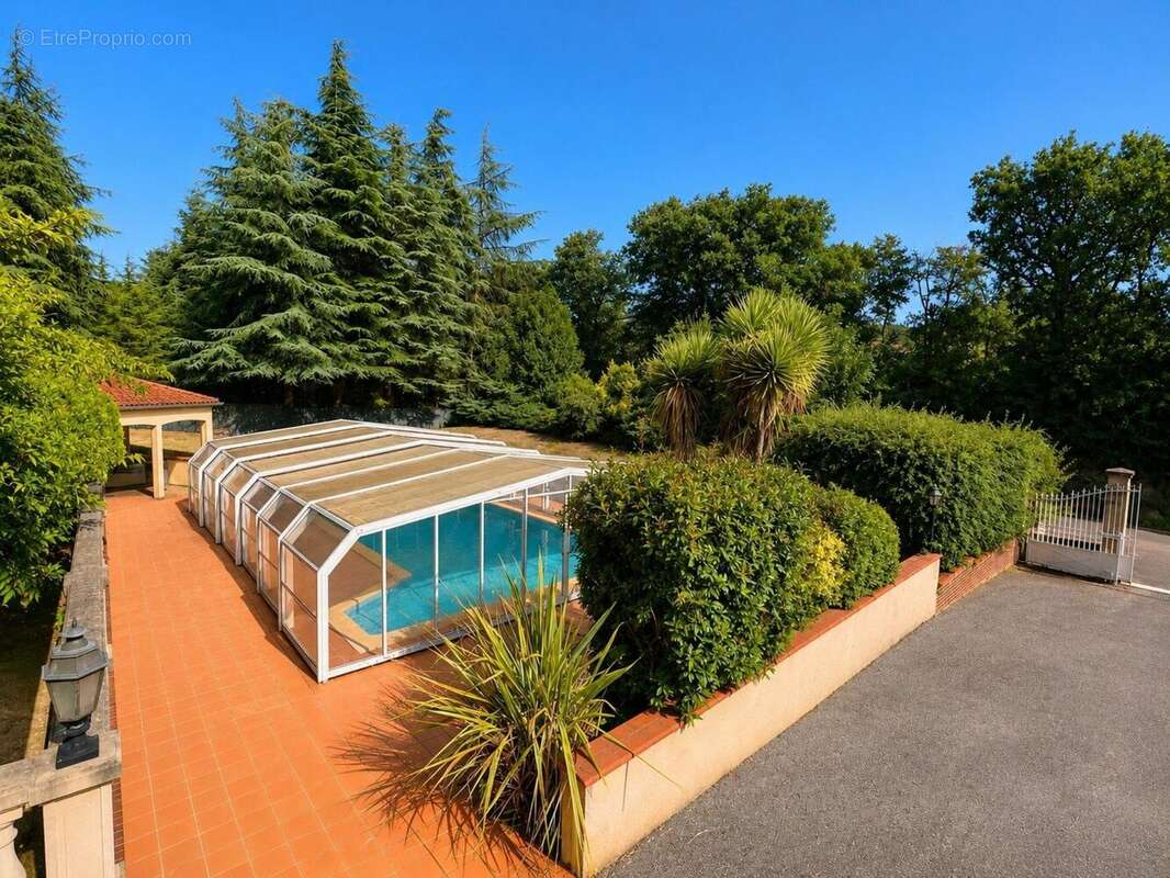 Maison 210 m² à L'isle-De-Noe  - photo 7