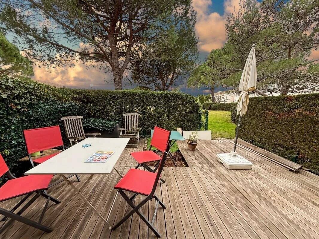 Appartement à MANDELIEU-LA-NAPOULE