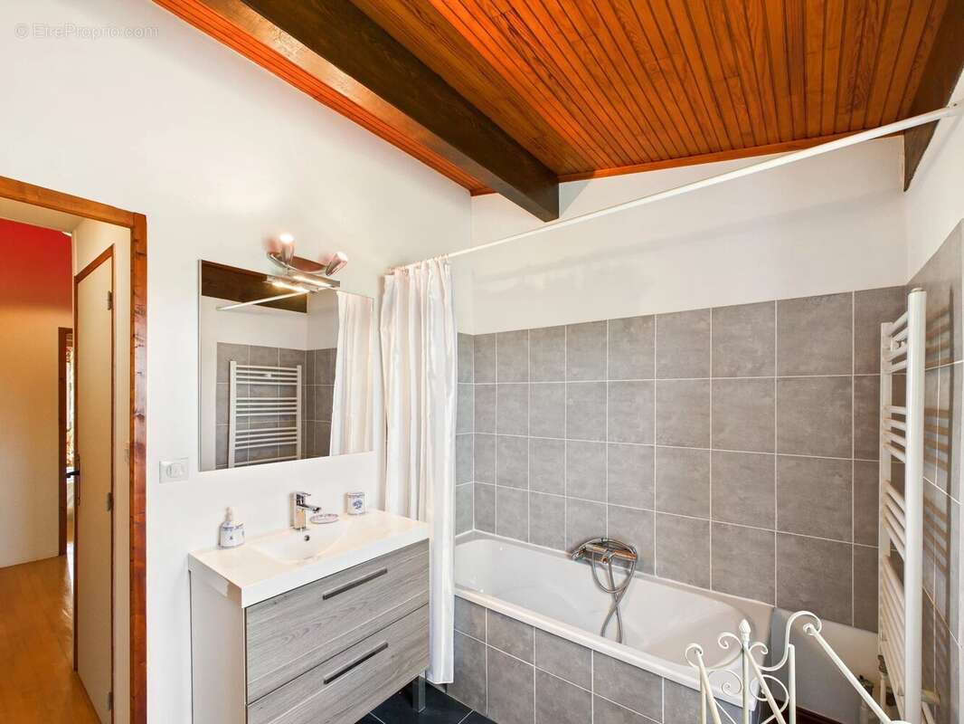 Maison à SAINTE-FOY-LA-GRANDE