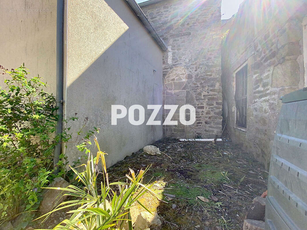 Maison à SAINT-VAAST-LA-HOUGUE