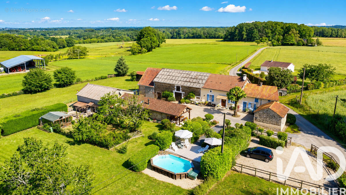 Photo 1 - Maison à CHALEIX