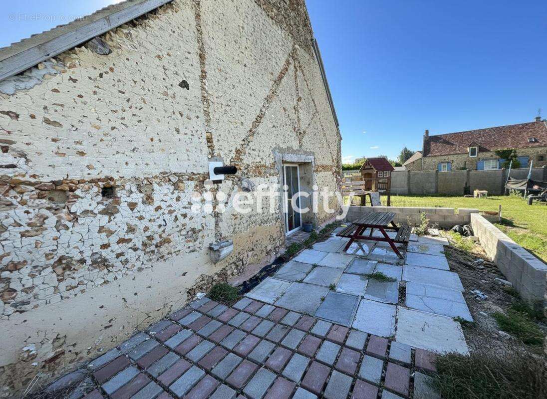 Maison 107 m² à Saulnieres  - photo 17
