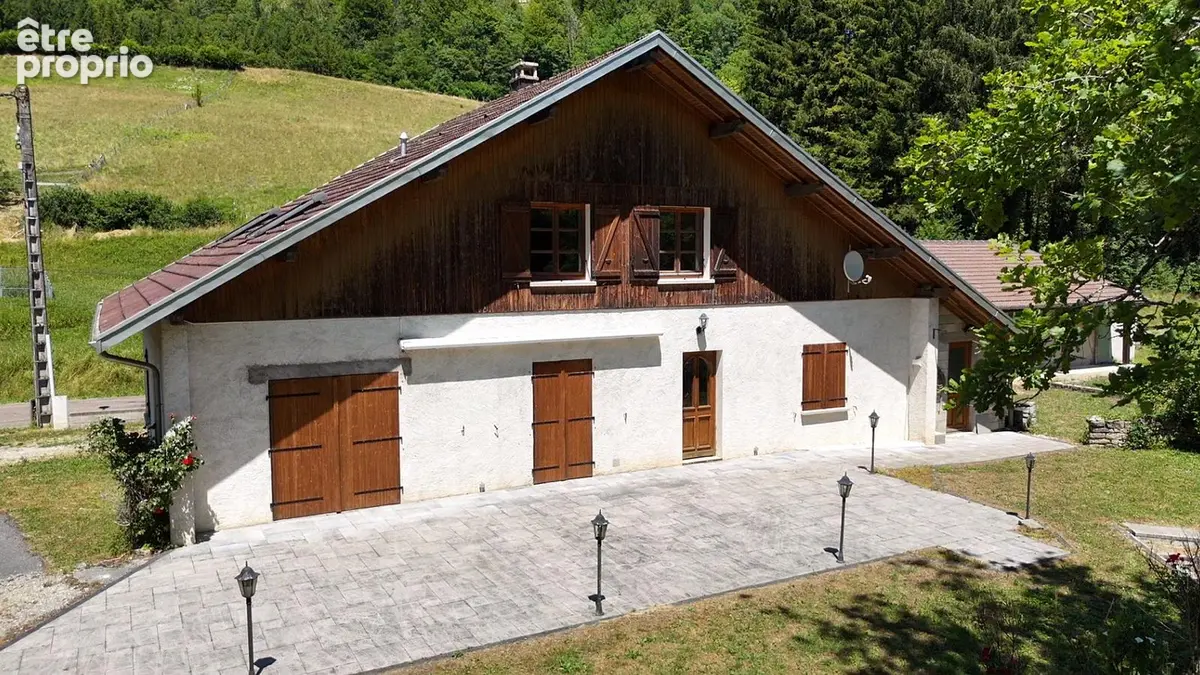 Photo Maison à Maiche au prix de 299 000€
