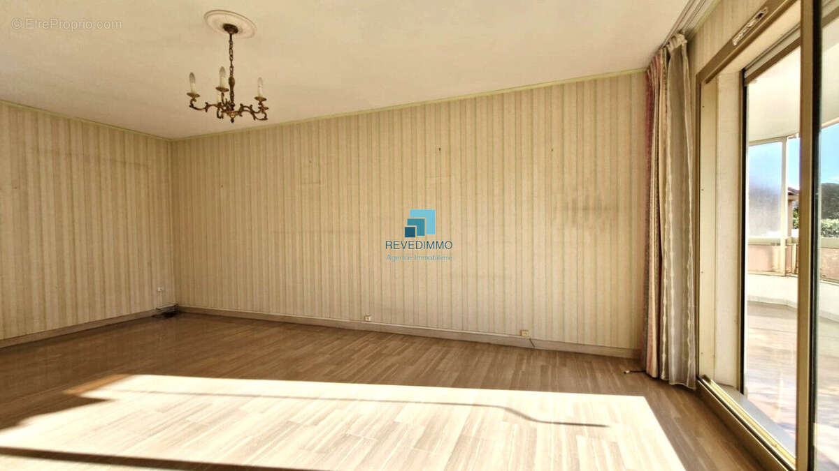 Appartement à SAINT-RAPHAEL