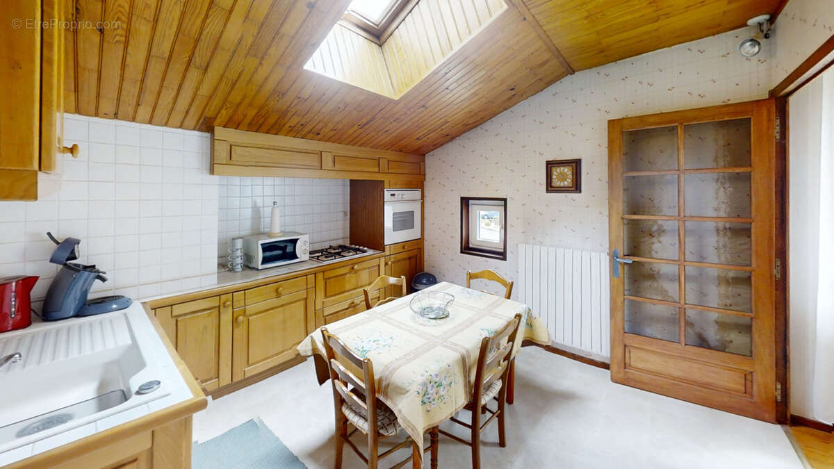 Maison à DUNIERES
