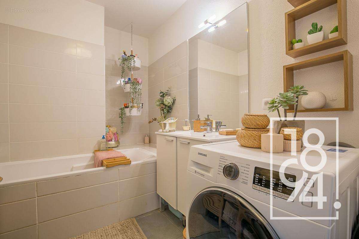 Appartement à MARSEILLE-13E