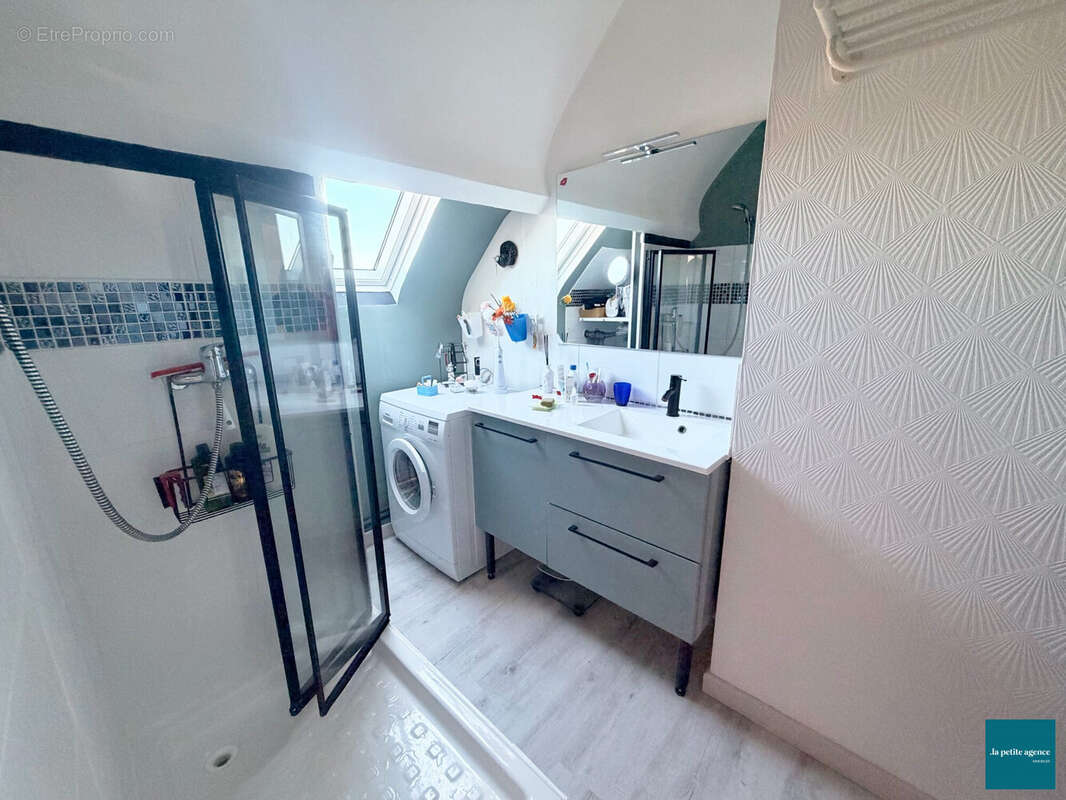 Appartement à FLEURY-SUR-ORNE