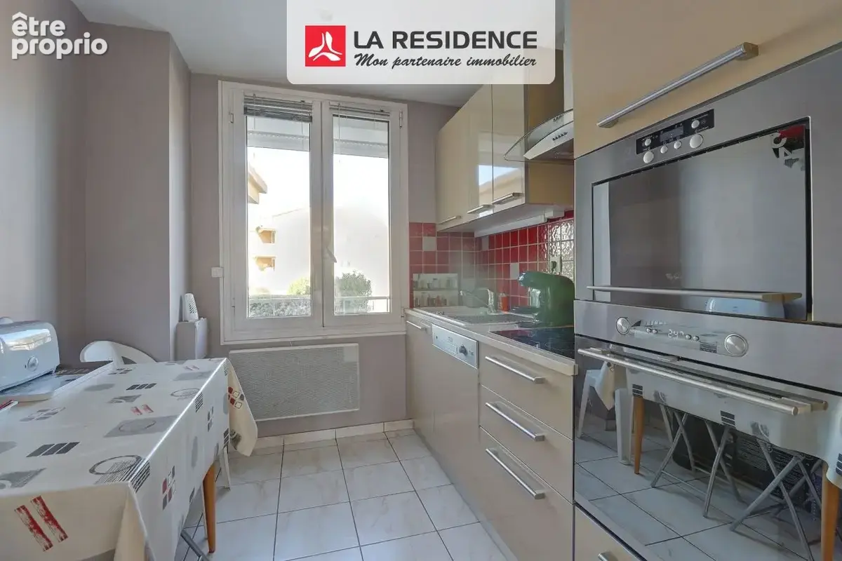 Appartement 3 pièces 64 m² à vendre à Frejus (83600) - photo 3