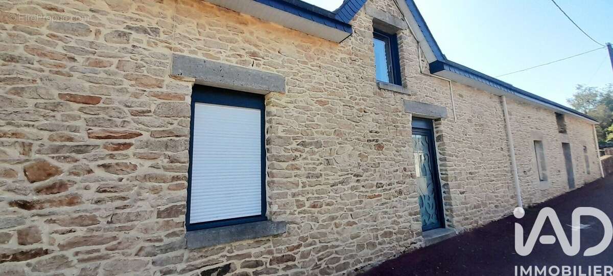 Photo 2 - Maison à LANDEVANT