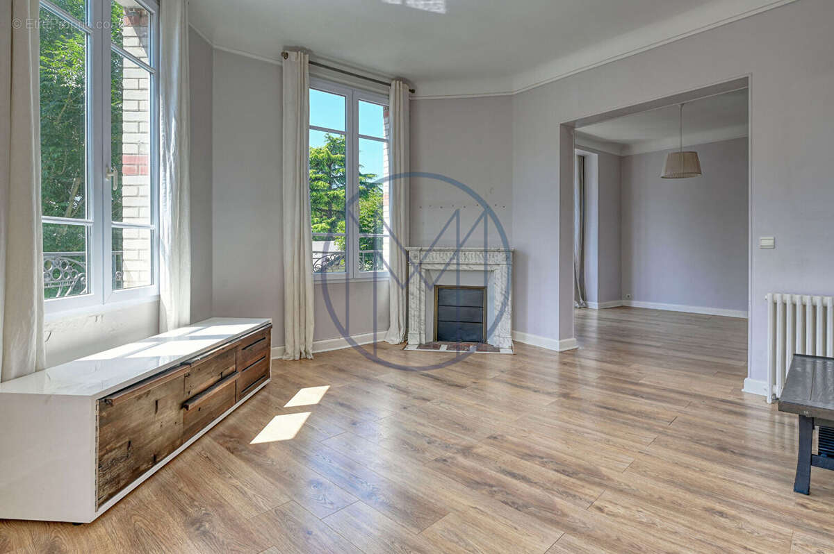 Appartement à SEVRES