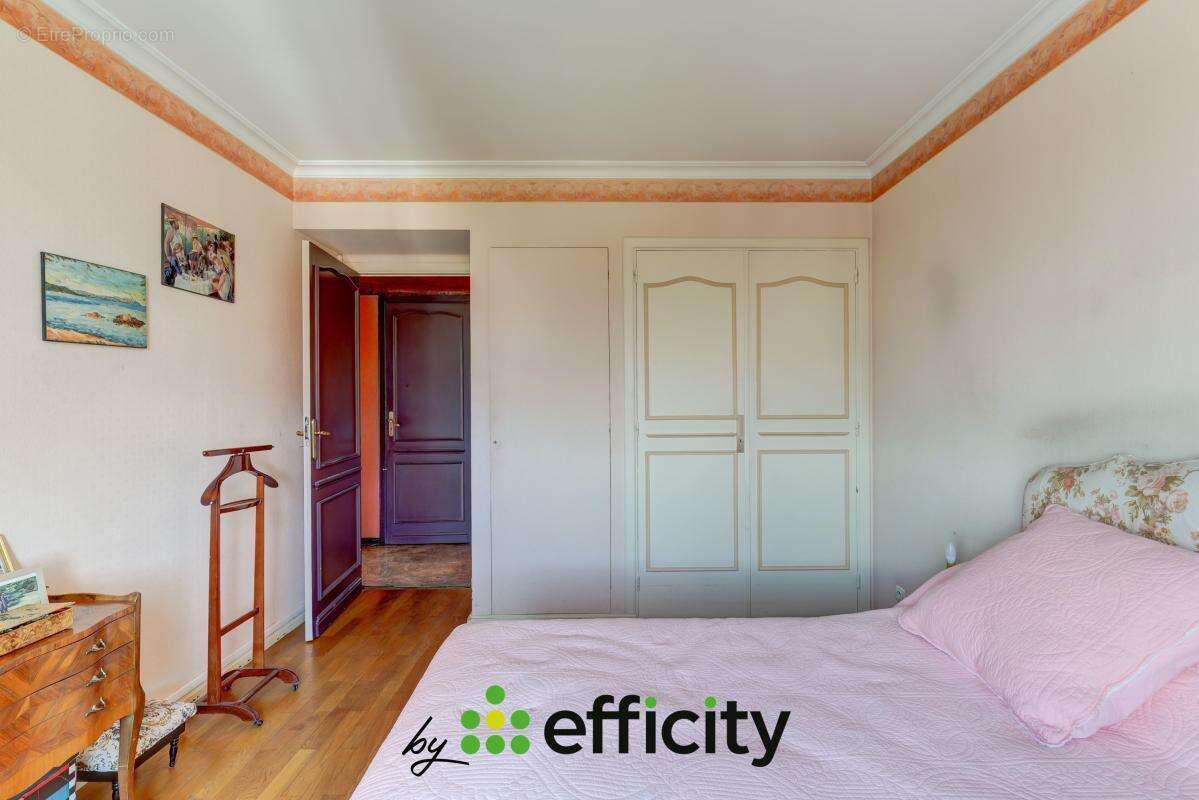 Appartement à BRON