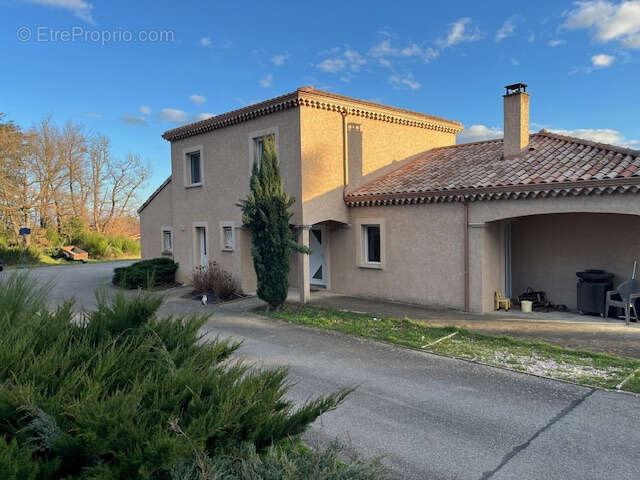 Maison à SAINT-ROMAIN-D'AY