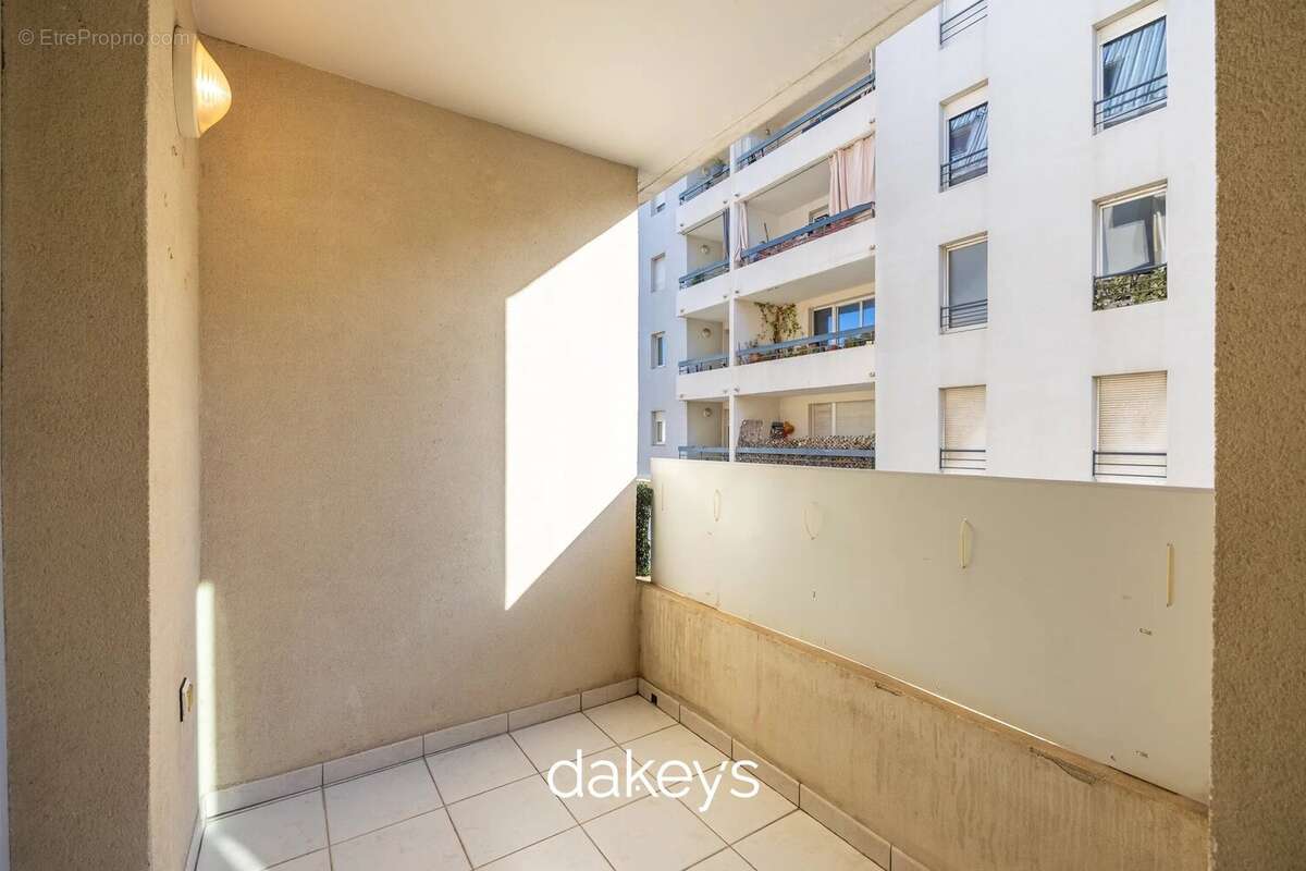 Appartement à MARSEILLE-8E