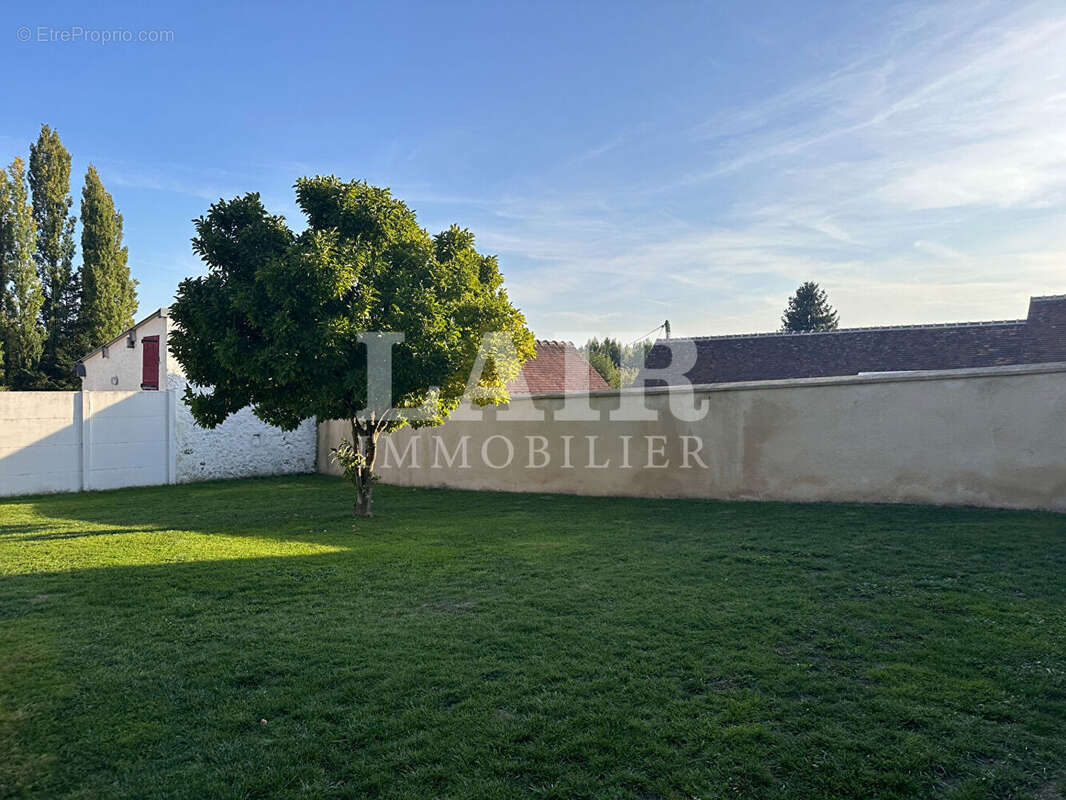 Maison à LA CHAPELLE-SOUEF