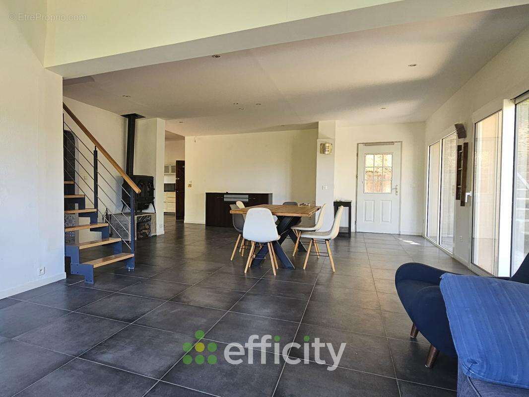 Maison 187 m² à Ceyreste  - photo 11