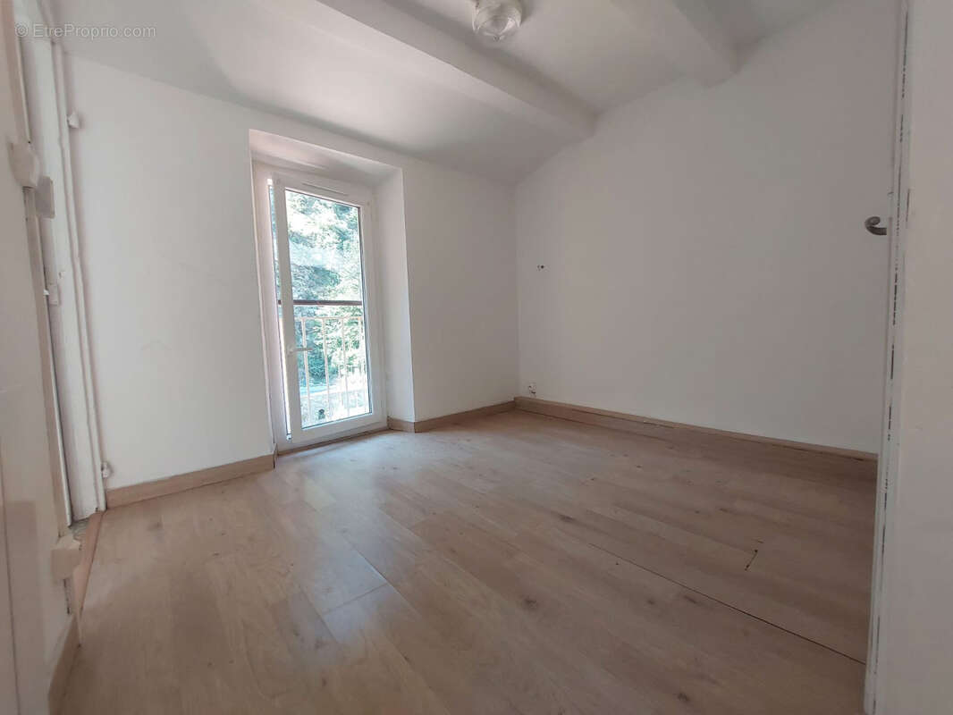 Appartement à BREIL-SUR-ROYA