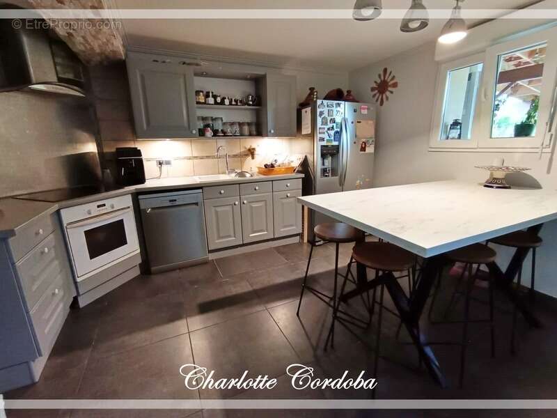 Maison à COLAYRAC-SAINT-CIRQ