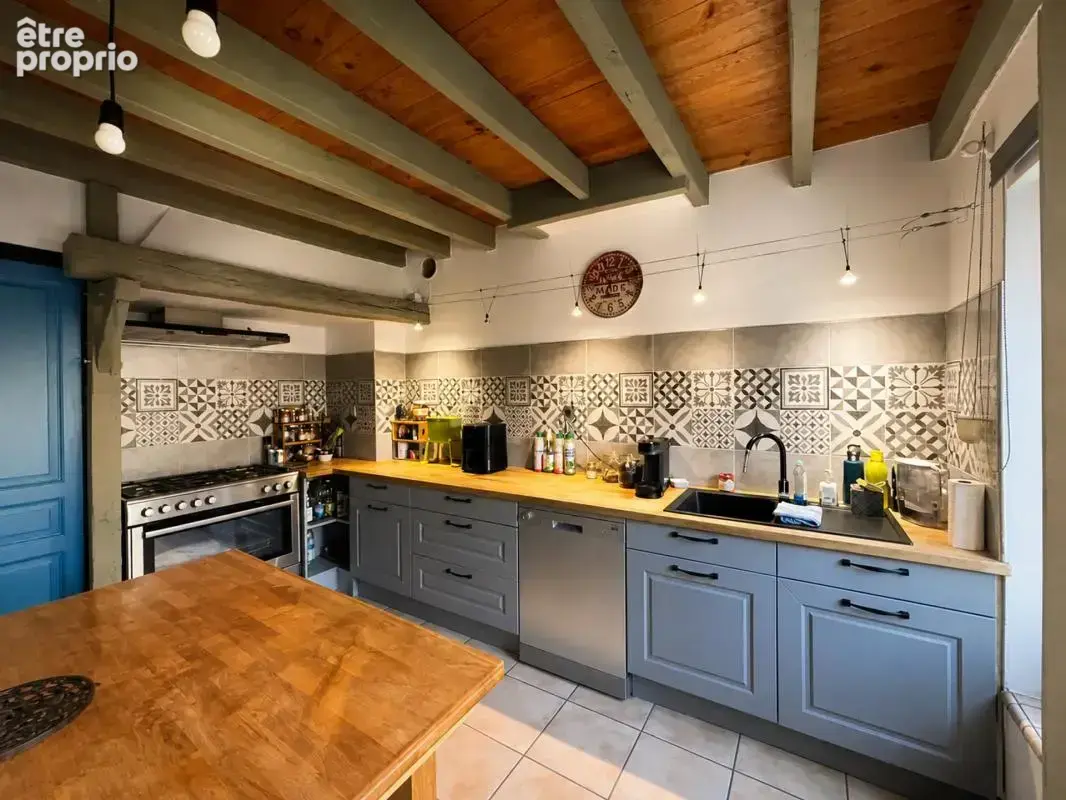 Maison de 7 pièces de 165 m² à Nérondes - photo 7