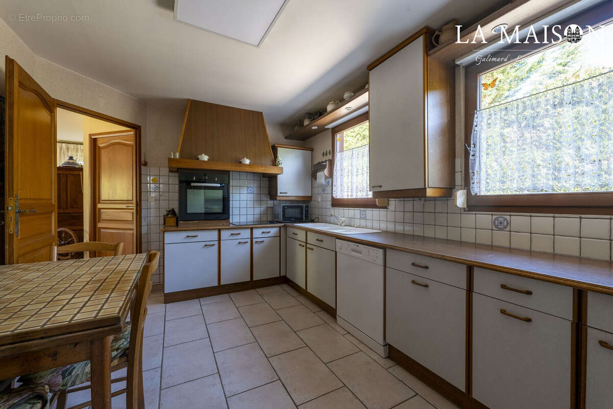 Maison 128 m² à Hauteville-Les-Dijon  - photo 3