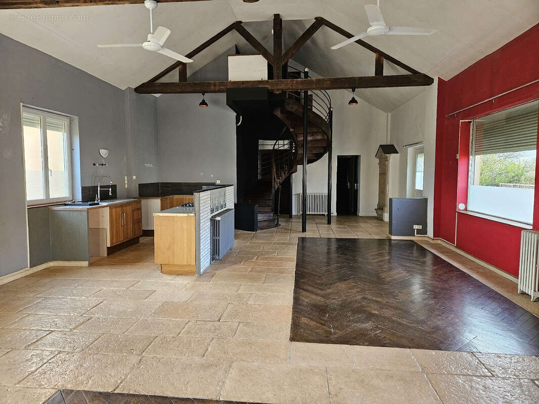 Maison à NOLAY