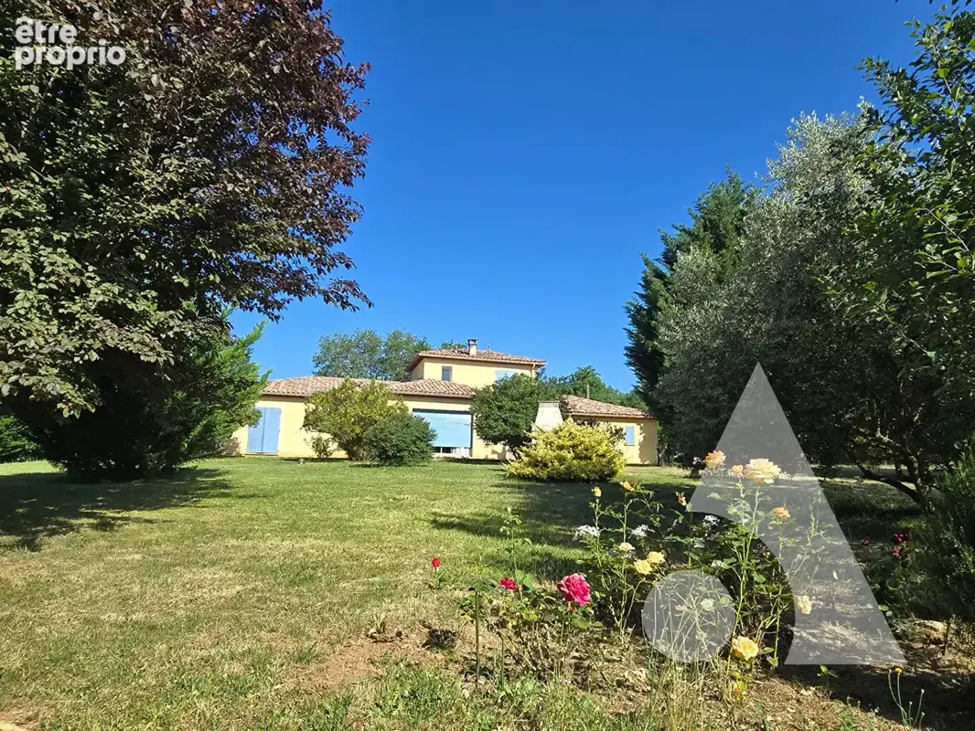 Maison contemporaine à Gourdon - photo 1