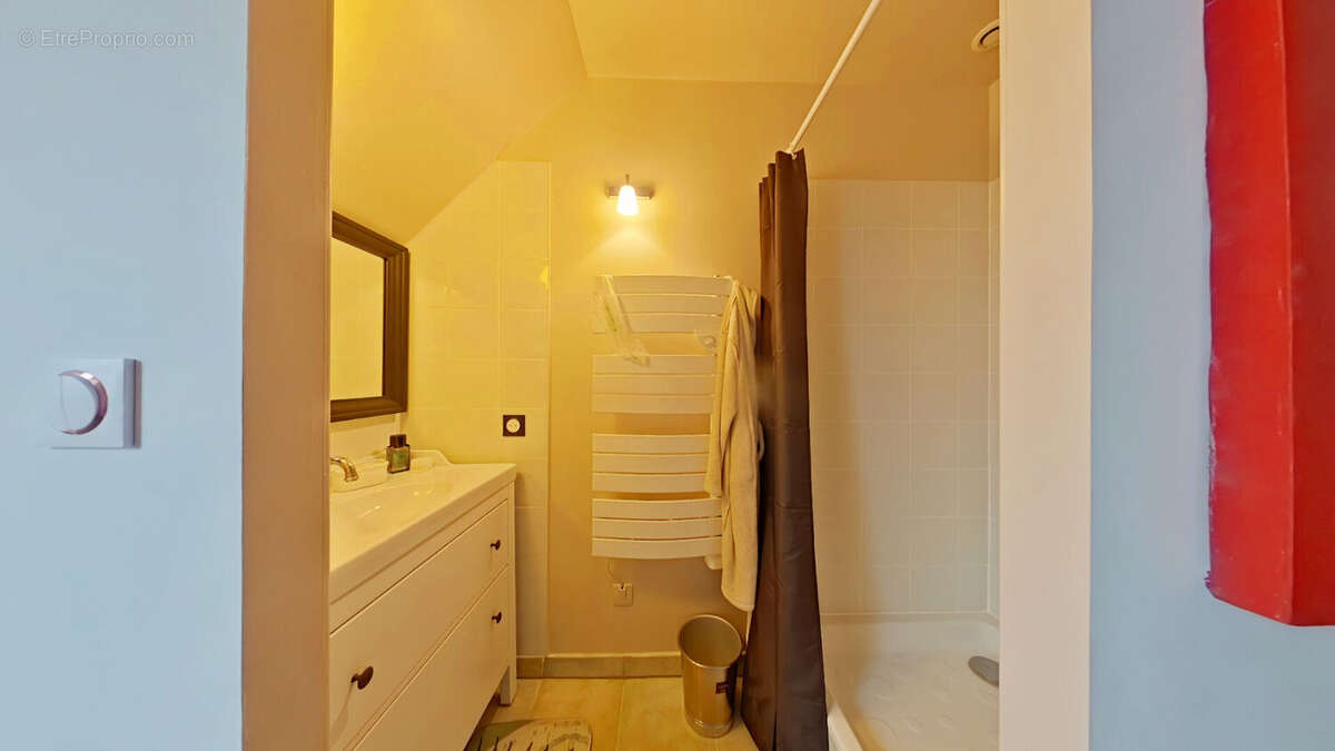 Maison à SAINTE-CATHERINE-DE-FIERBOIS