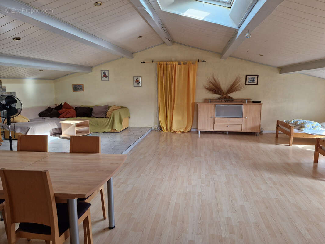 Maison à SAINT-JEAN-DU-PIN