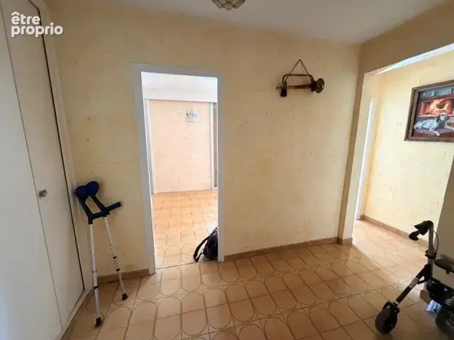 Montpellier en proximité du centre-ville, T4 de 79,36 m2 en dernier étage avec balcon et cave - photo 11