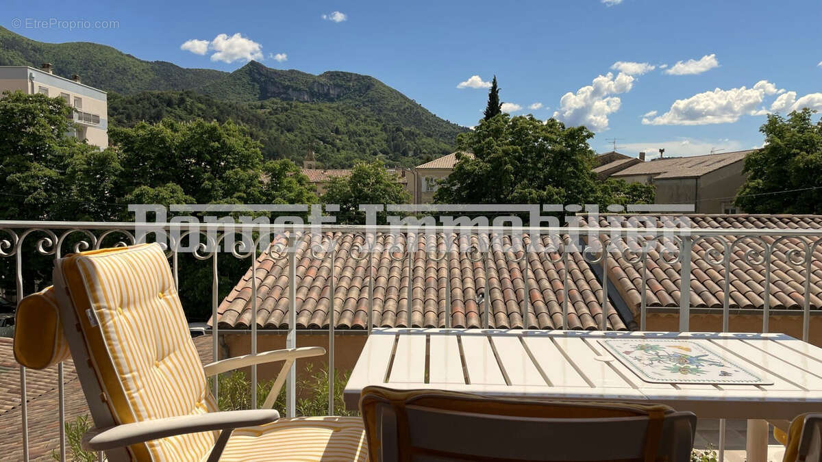 Appartement à NYONS