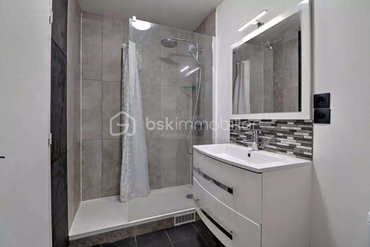 Appartement à ELANCOURT