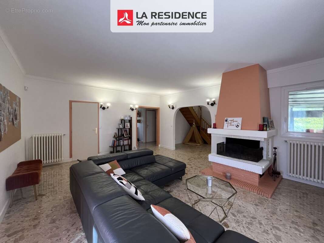 Maison à SAINT-OUEN-L'AUMONE