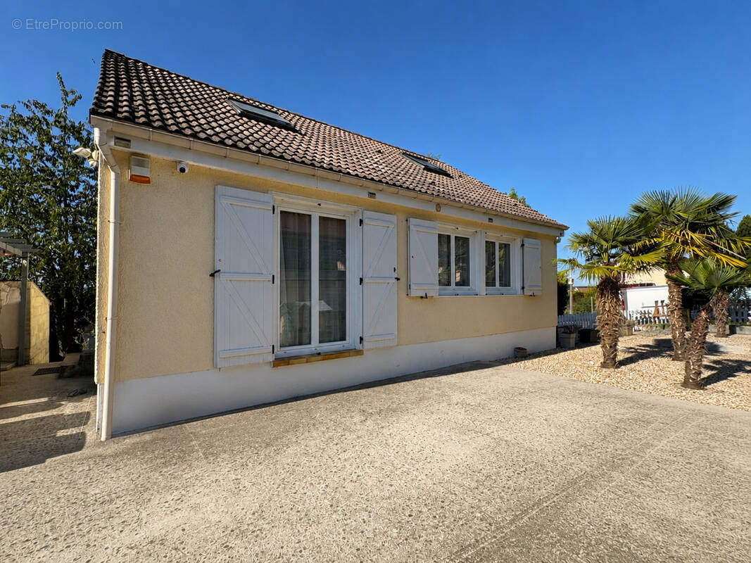 Maison à GRISY-LES-PLATRES