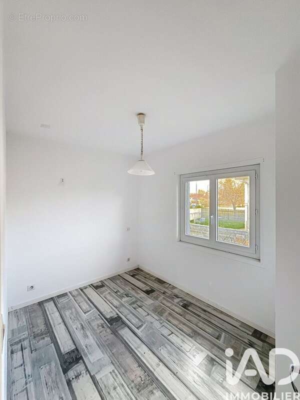 Maison 94 m² à Prechacq-Les-Bains  - photo 9