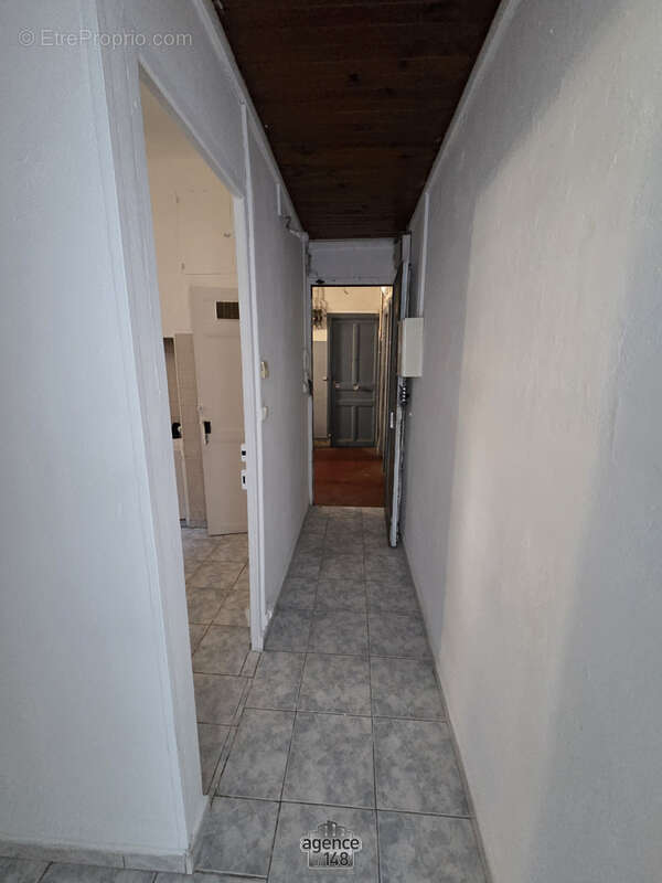 Appartement à MARSEILLE-3E