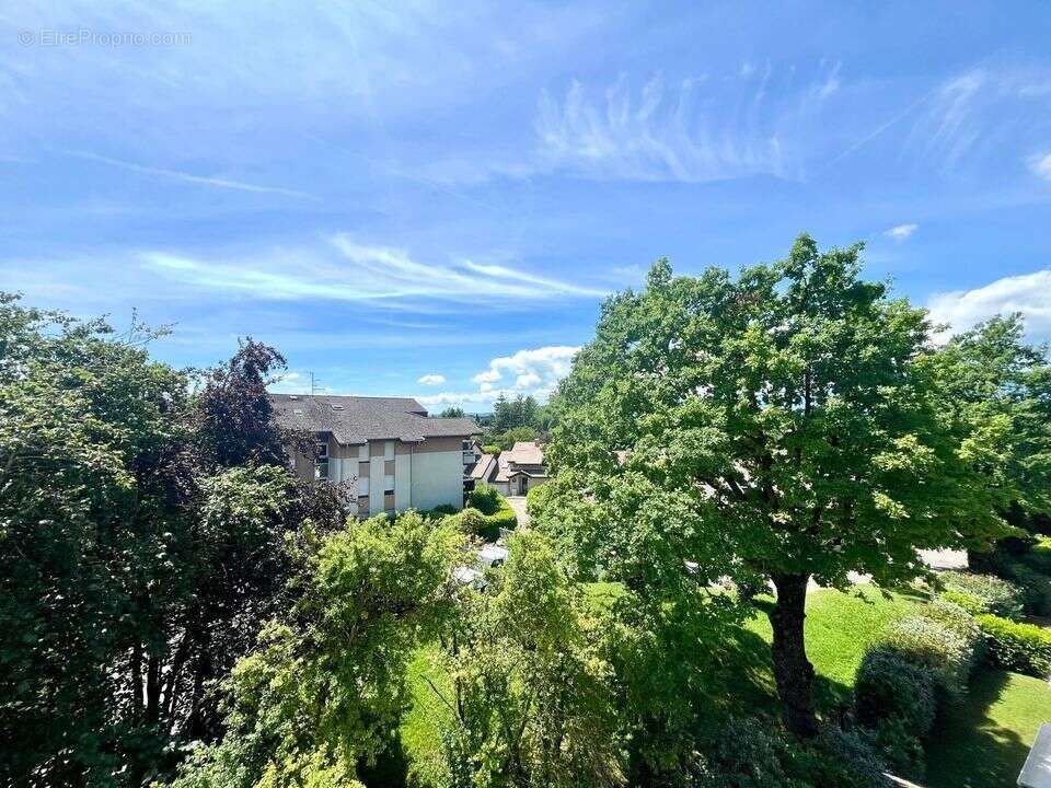 Appartement 70 m² à Saint-Julien-En-Genevois  - photo 9