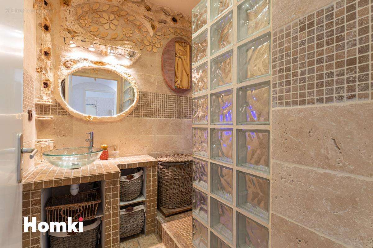 Appartement à MARSEILLE-9E