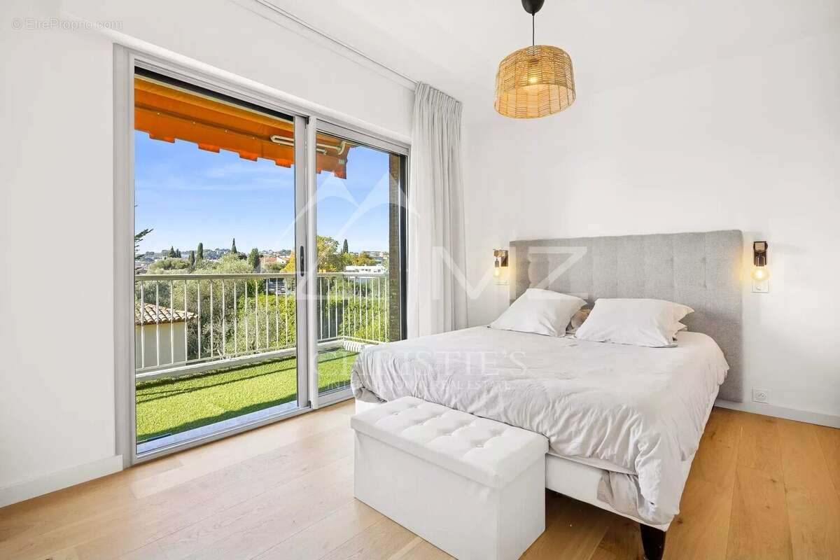 Appartement à LE CANNET