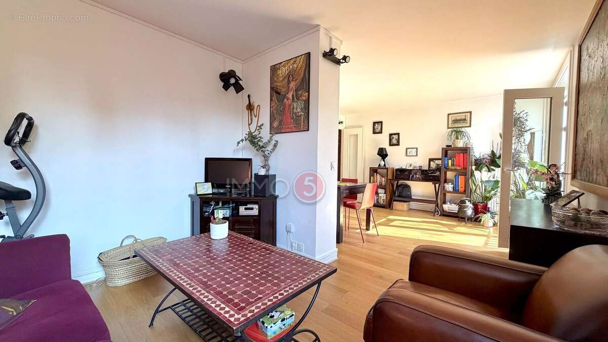 Appartement à LE RAINCY