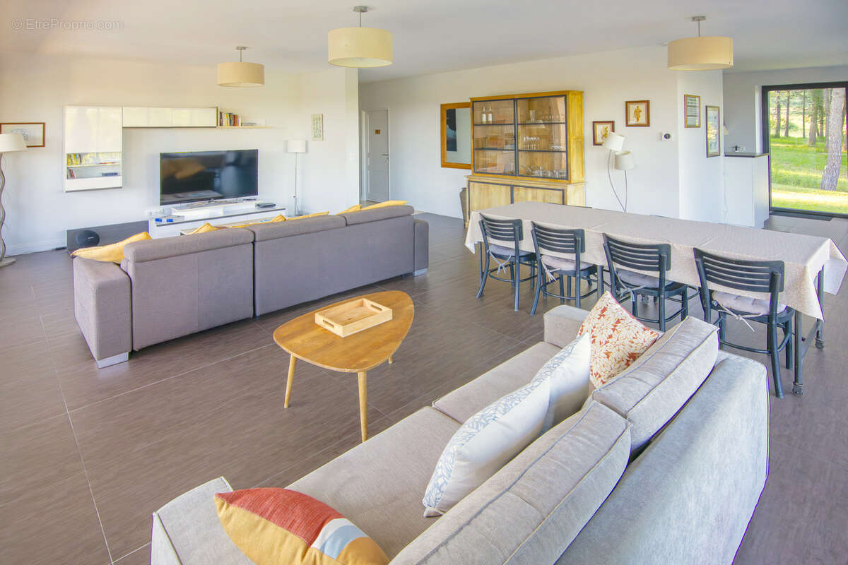 Maison à SAINT-EMILION