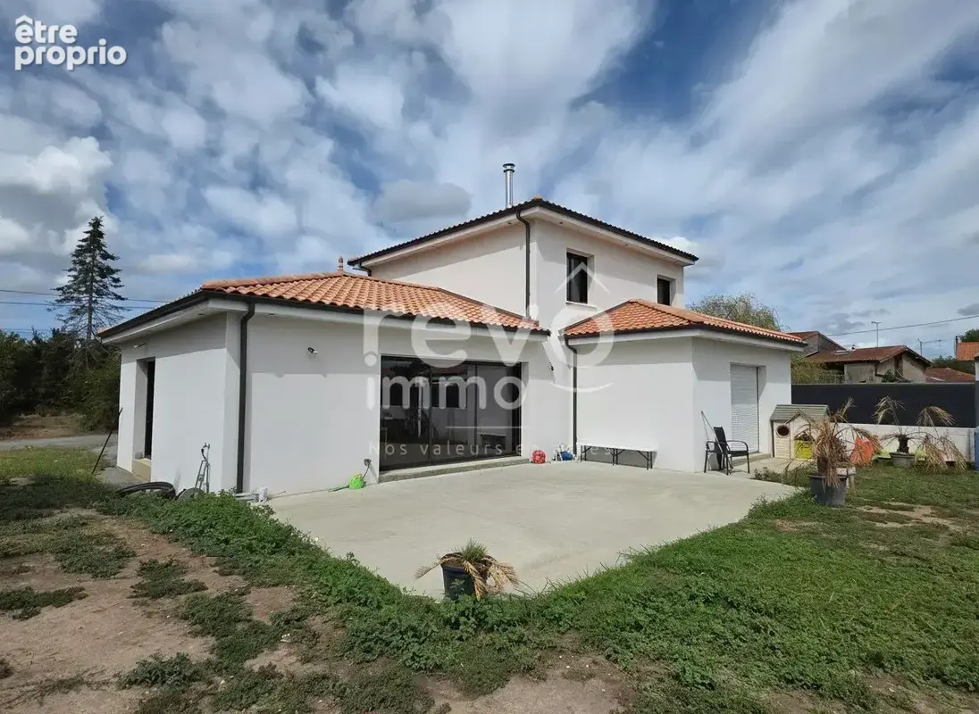 Maison à SAINT-PHILBERT-DE-GRAND-LIEU