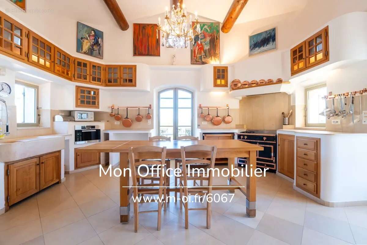 Maison à BONNIEUX