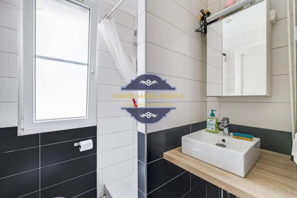 Appartement à PARIS-15E
