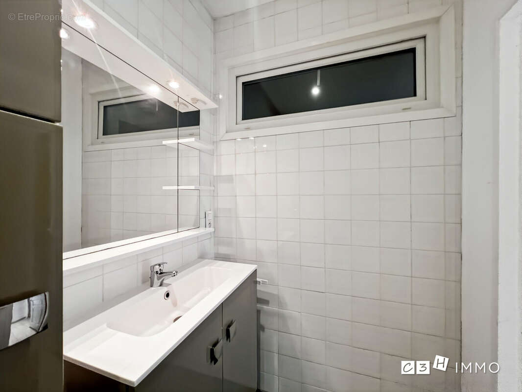 Appartement à CARBONNE