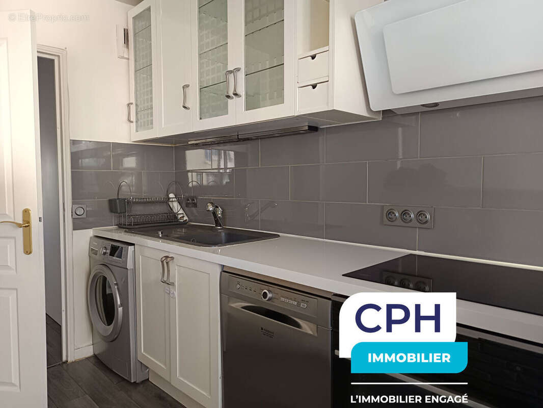 Appartement à CHARENTON-LE-PONT