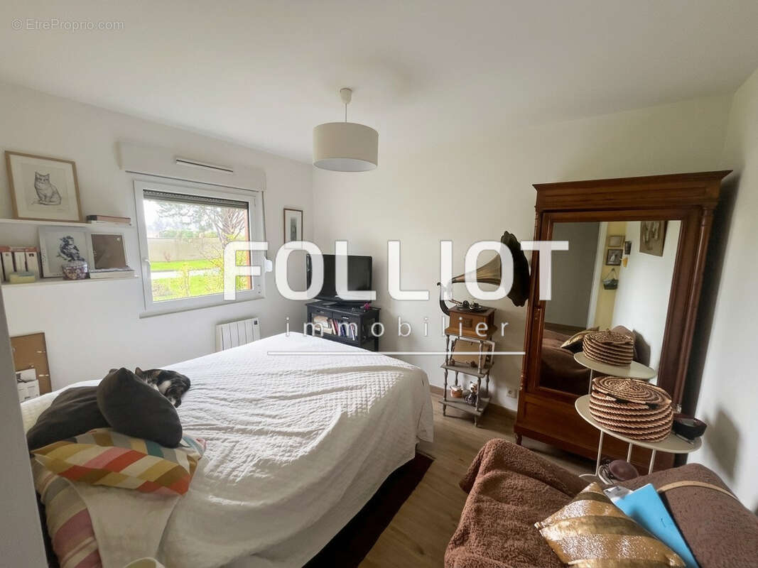 À Vendre : Pavillon sur sous-sol 6 pièces à vendre à Sainte-Honorine-des-Pertes, Aure sur Mer - photo 6